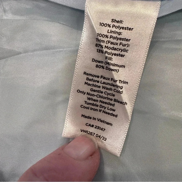 TALBOTS Tiffany Blue Quilted Down Vest w/ Removable Faux Fur Collar Sz. XS NWT - Picture 11 of 12